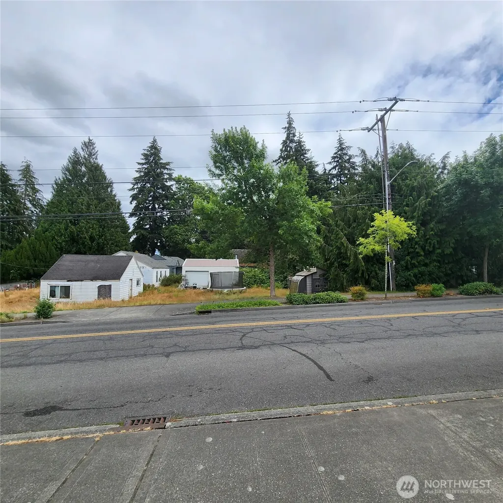 257 SW 131st Street Burien WA 98146
