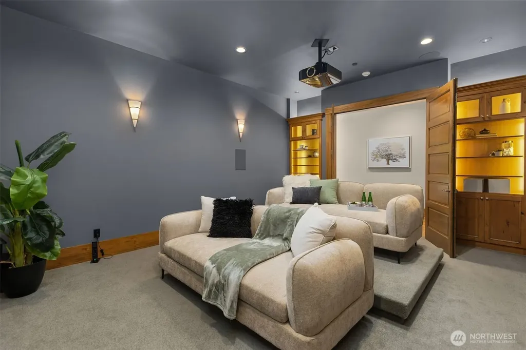 17115 159th Avenue NE Woodinville WA 98072