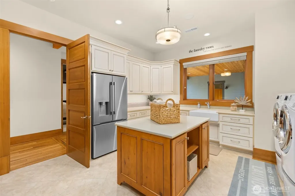 17115 159th Avenue NE Woodinville WA 98072