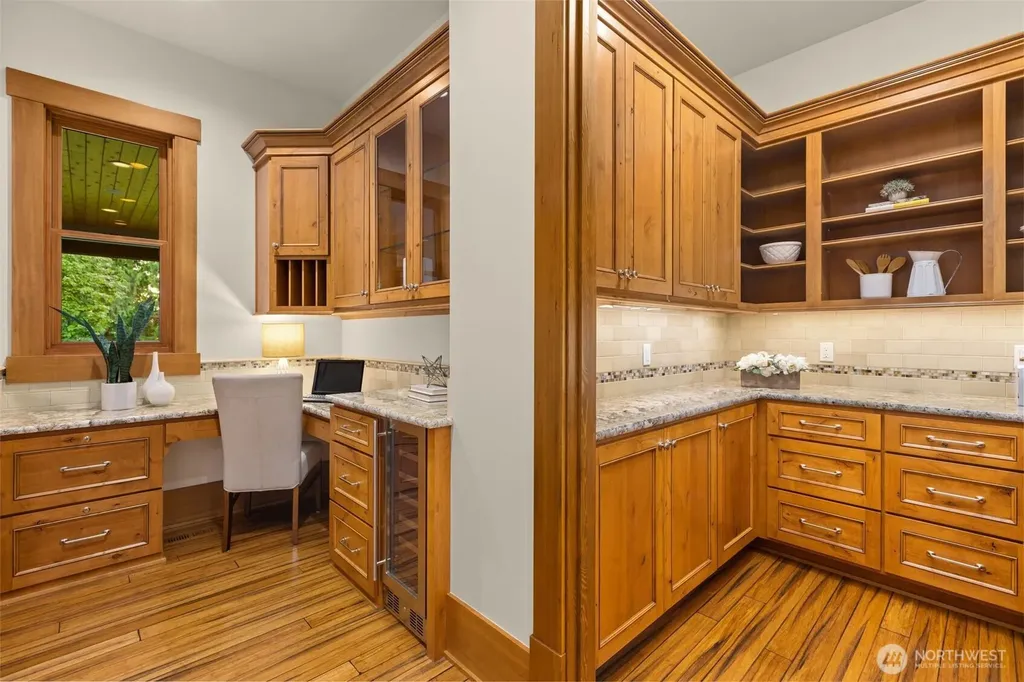 17115 159th Avenue NE Woodinville WA 98072