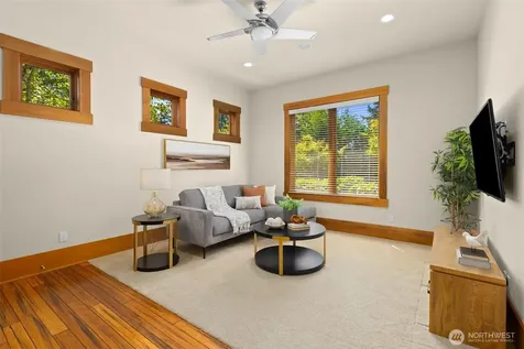 17115 159th Avenue NE Woodinville WA 98072
