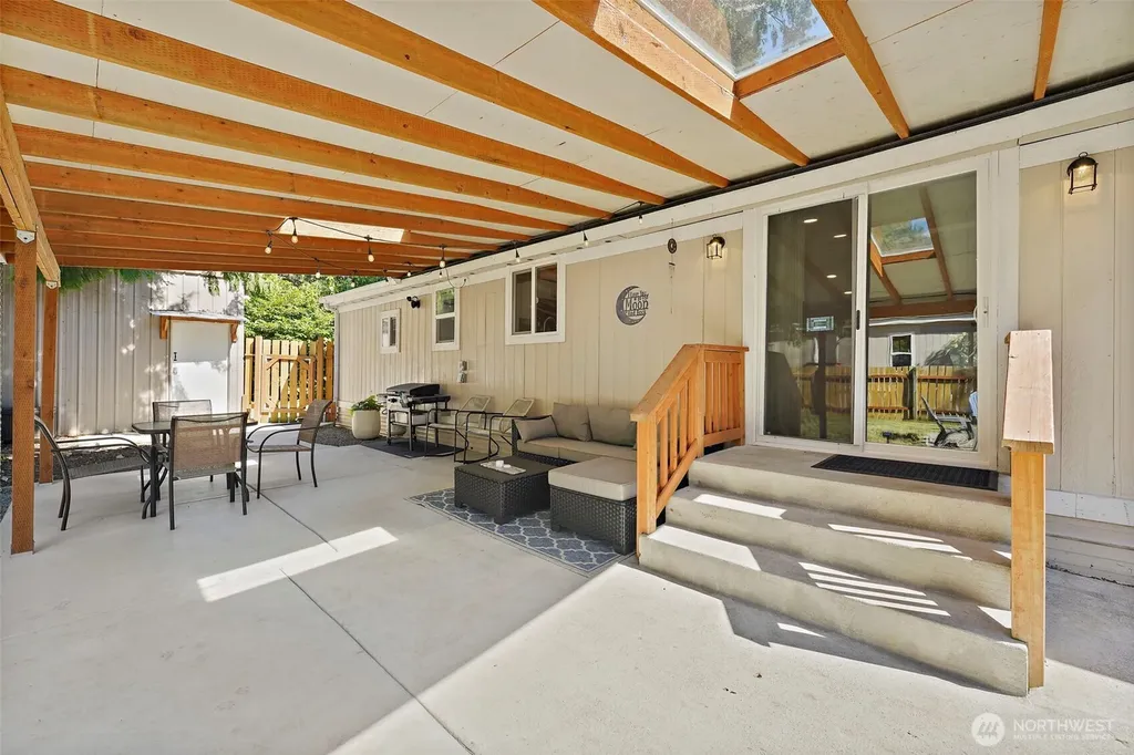 9522 203rd Avenue E Bonney Lake WA 98391