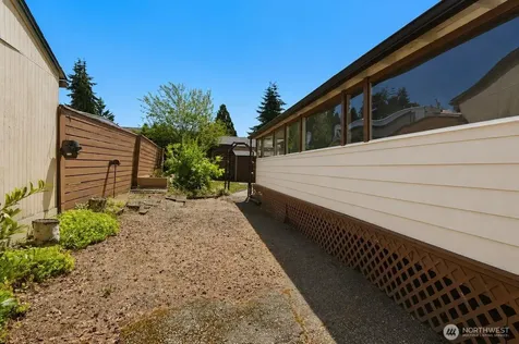 15905 Highway 99 Lynnwood WA 98087