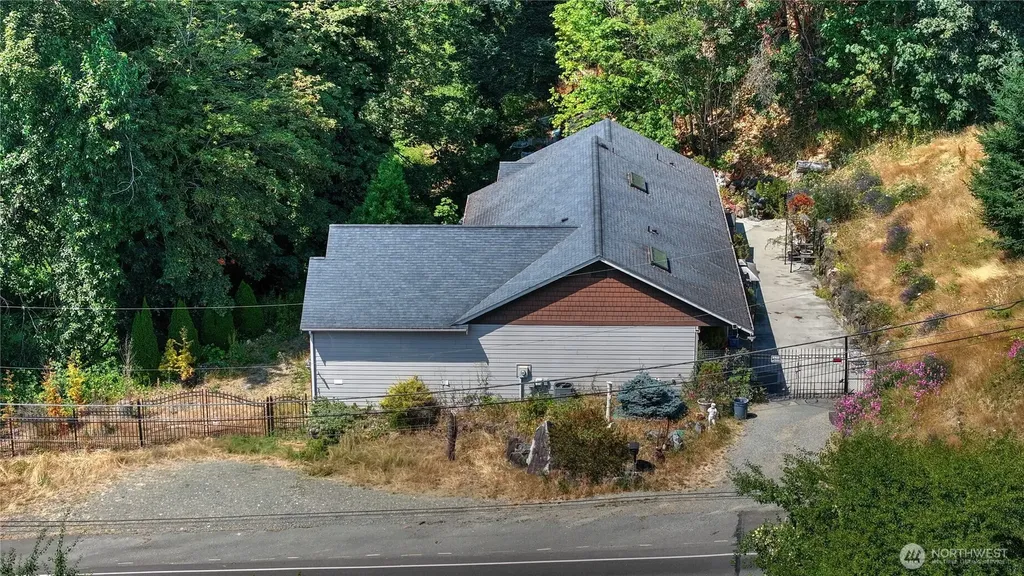 6517 12th Street E Fife WA 98424