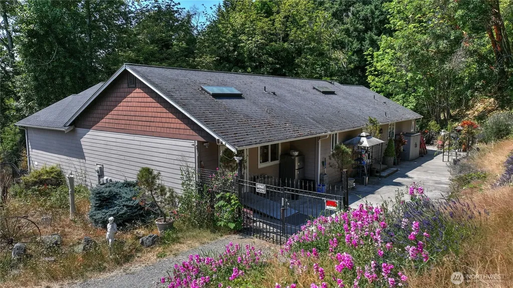 6517 12th Street E Fife WA 98424