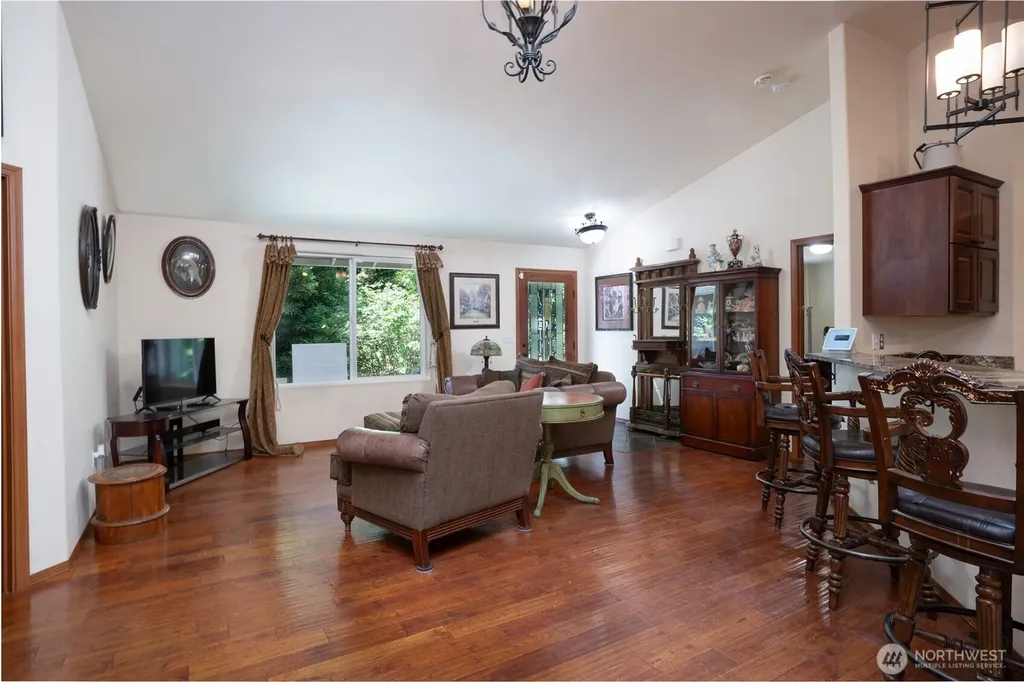 6517 12th Street E Fife WA 98424