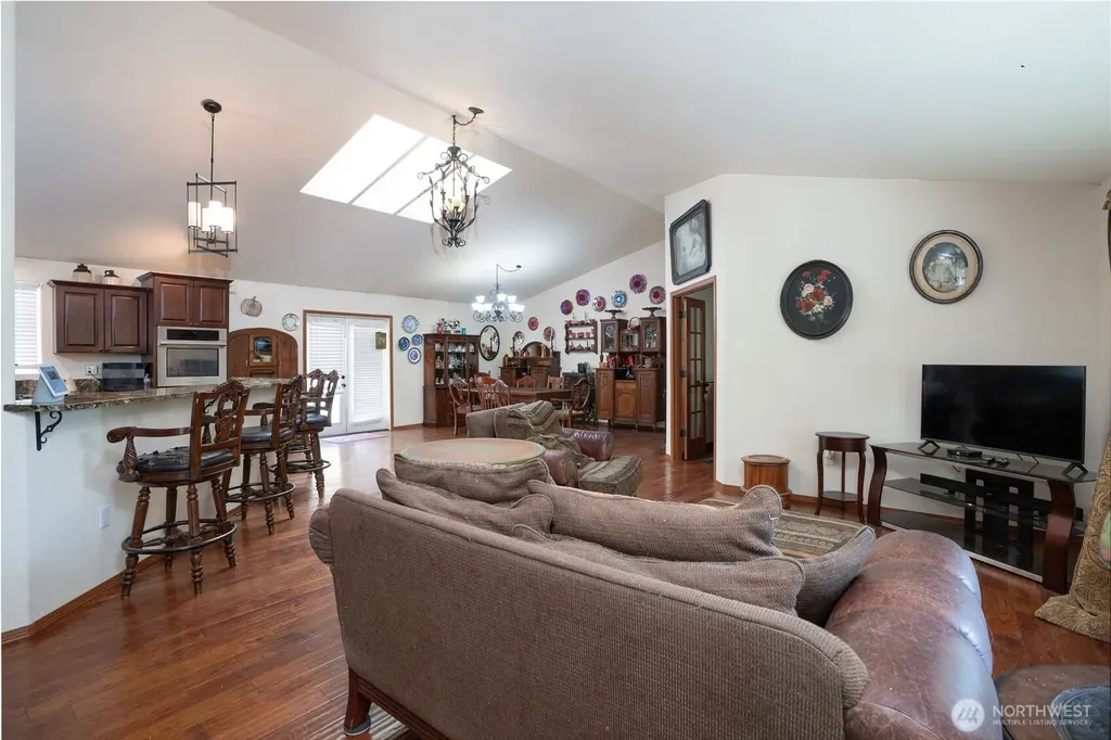 6517 12th Street E Fife WA 98424