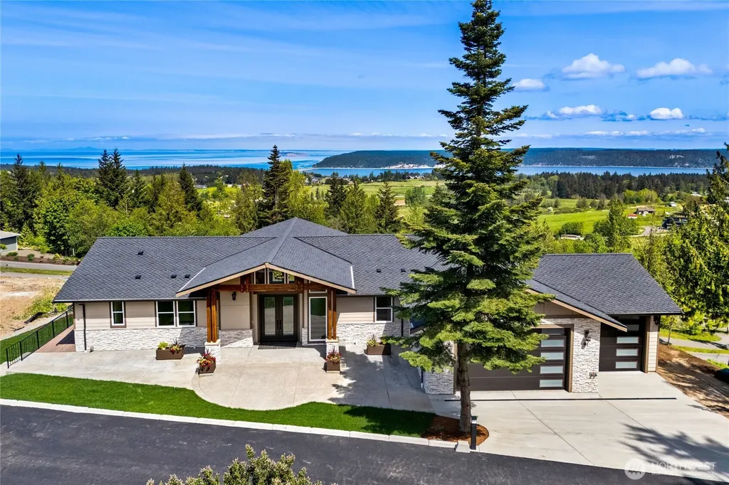 45 Tamerlane Loop Sequim WA 98382