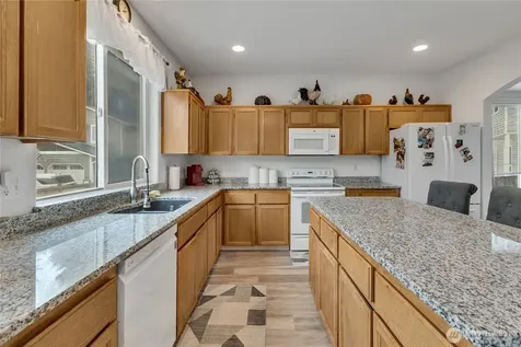 16812 118th Avenue Ct E Puyallup WA 98374