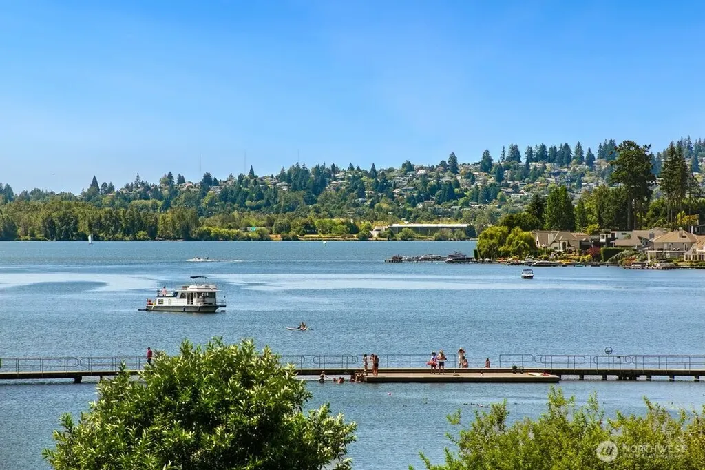 9715 NE Juanita Drive Kirkland WA 98034