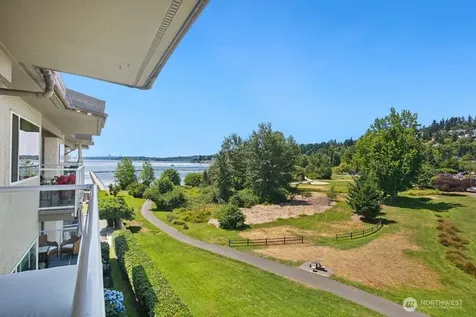 9715 NE Juanita Drive Kirkland WA 98034