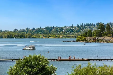 9715 NE Juanita Drive Kirkland WA 98034