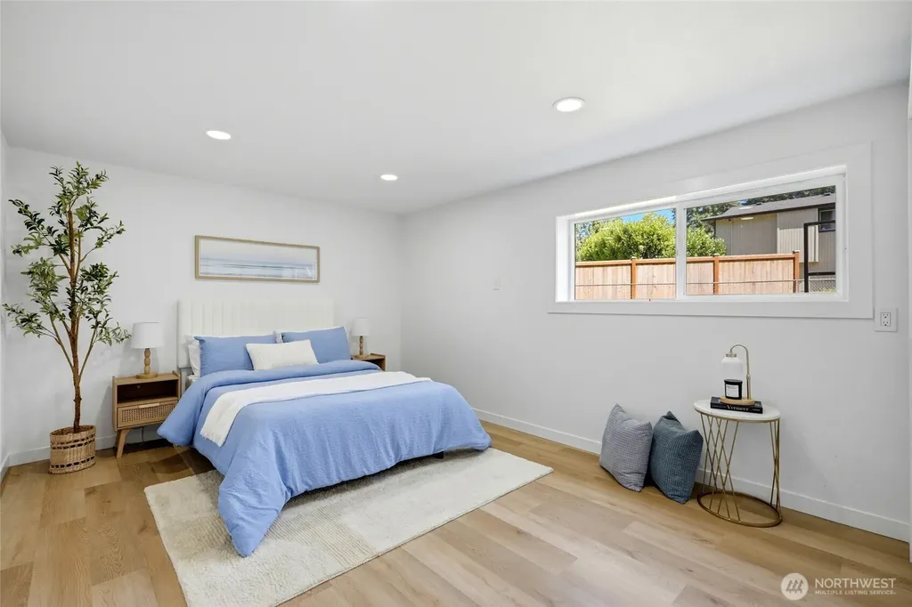12936 NE 130th Street Kirkland WA 98034