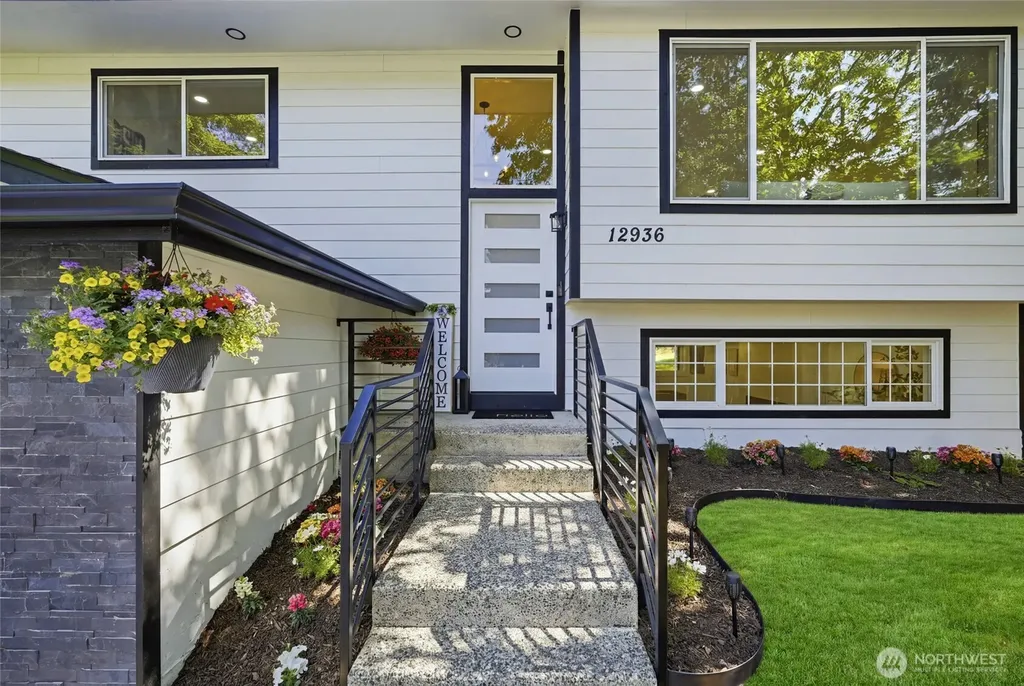 12936 NE 130th Street Kirkland WA 98034
