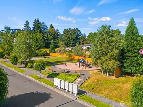 721 26th Avenue SW Puyallup WA 98373