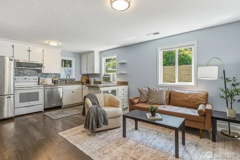 11350 28th Avenue NE Seattle WA 98125