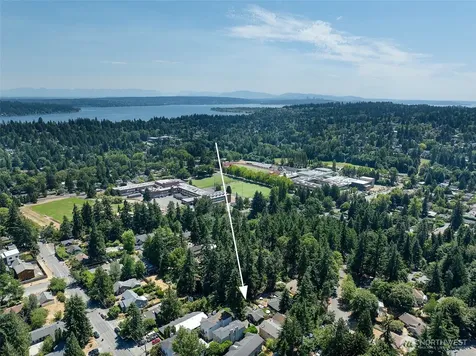 11350 28th Avenue NE Seattle WA 98125