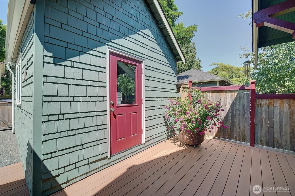 4655 Eastern Avenue N Seattle WA 98103