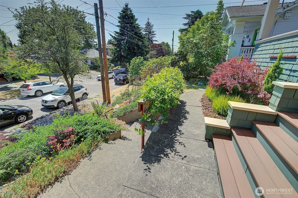 4655 Eastern Avenue N Seattle WA 98103