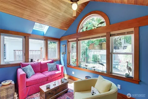 4655 Eastern Avenue N Seattle WA 98103