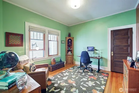 4655 Eastern Avenue N Seattle WA 98103
