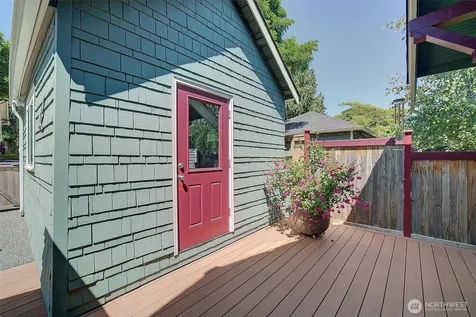 4655 Eastern Avenue N Seattle WA 98103