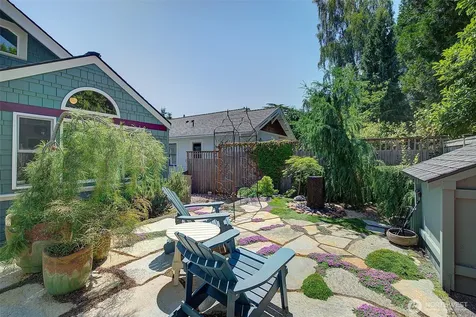 4655 Eastern Avenue N Seattle WA 98103