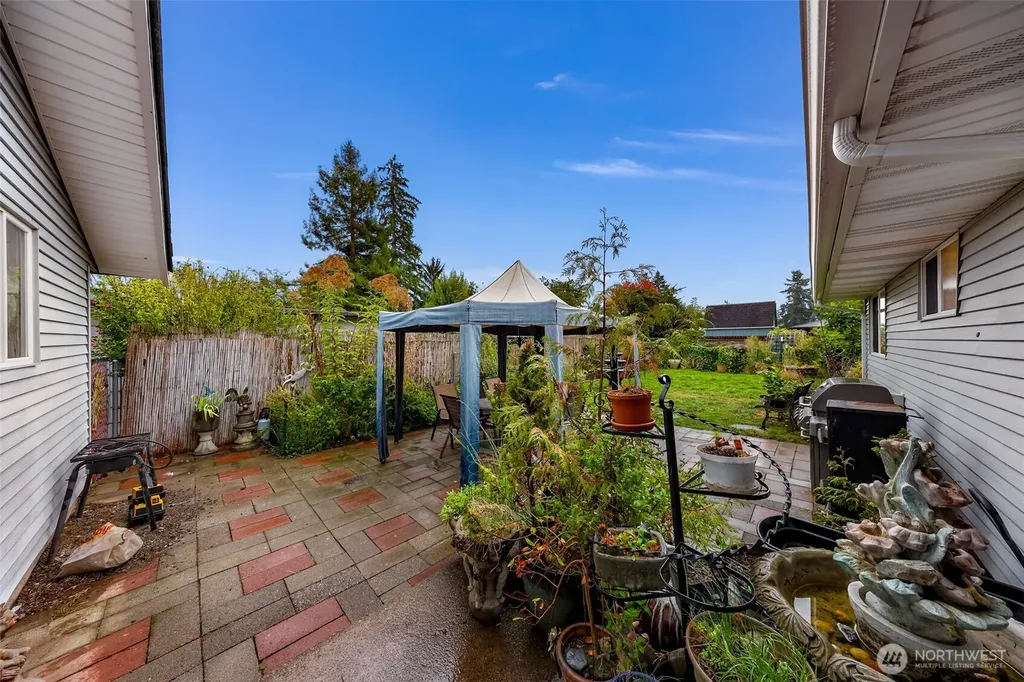 13006 160th Avenue SE Renton WA 98059