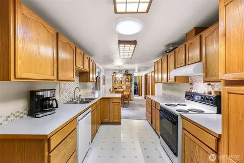 13006 160th Avenue SE Renton WA 98059