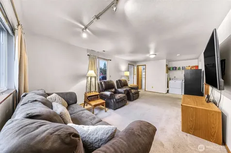 13006 160th Avenue SE Renton WA 98059
