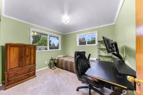 13006 160th Avenue SE Renton WA 98059