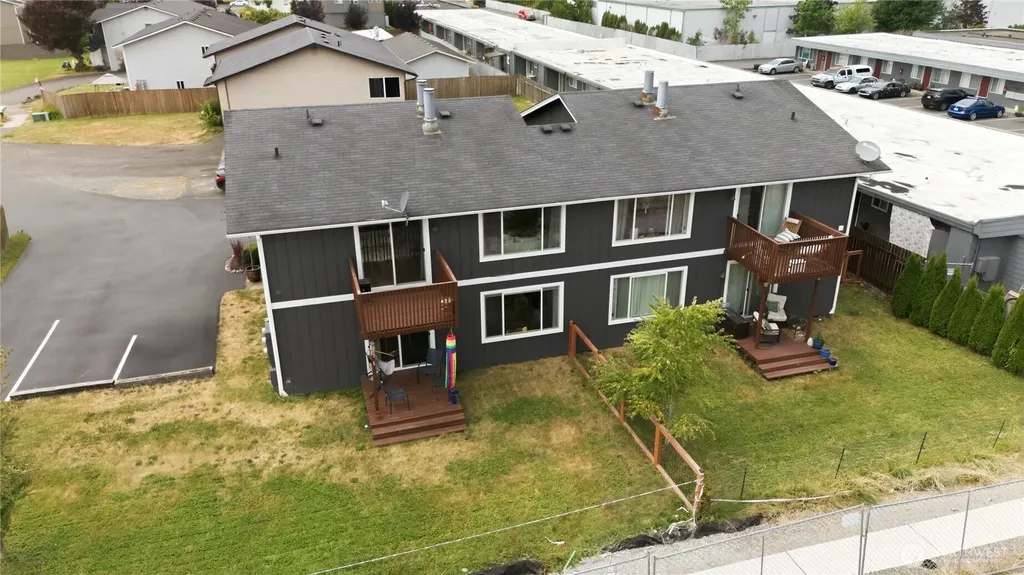 15717 63rd Court St E Sumner WA 98390