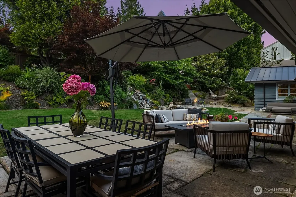 6340 NE Windermere Road Seattle WA 98105