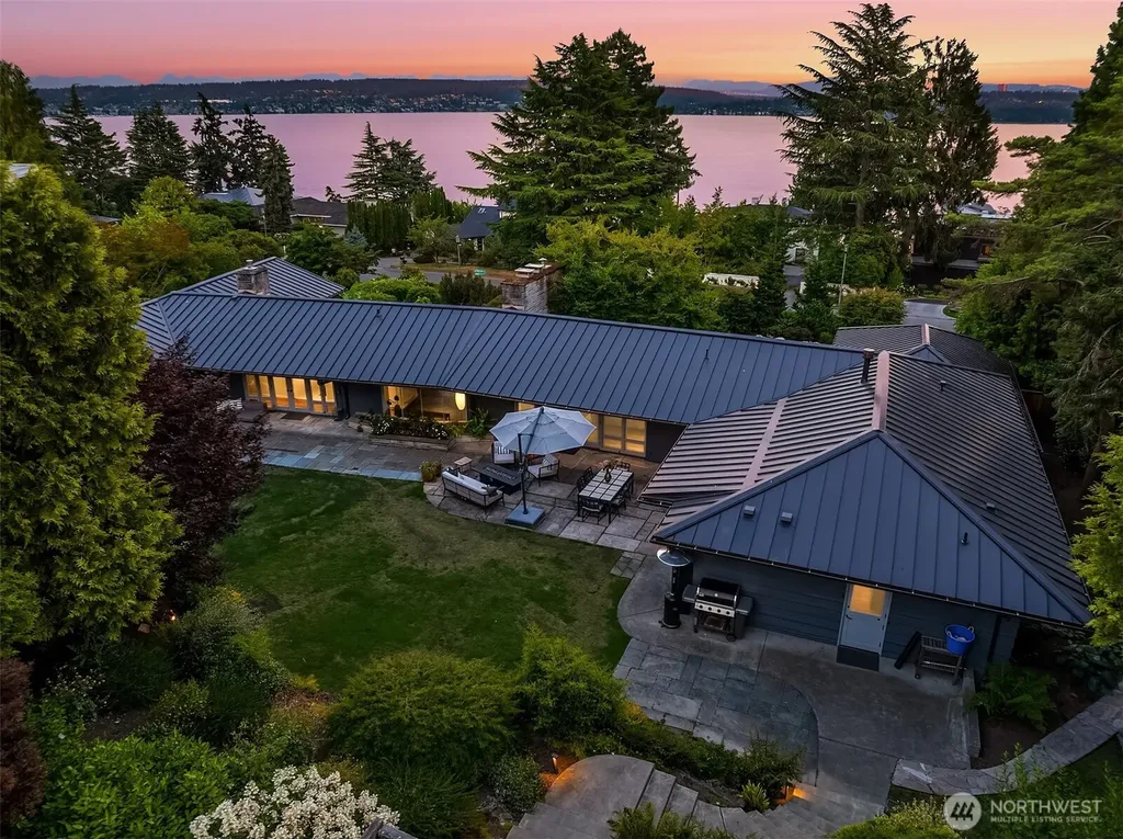 6340 NE Windermere Road Seattle WA 98105
