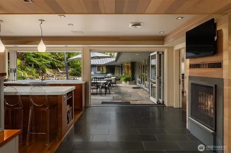 6340 NE Windermere Road Seattle WA 98105