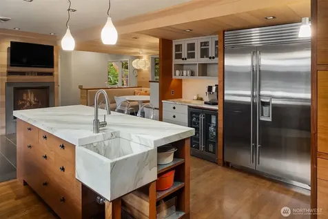 6340 NE Windermere Road Seattle WA 98105