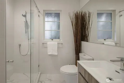 6340 NE Windermere Road Seattle WA 98105