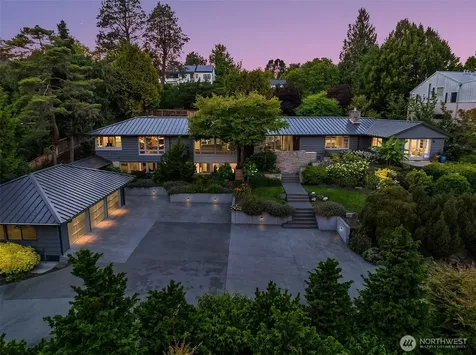 6340 NE Windermere Road Seattle WA 98105