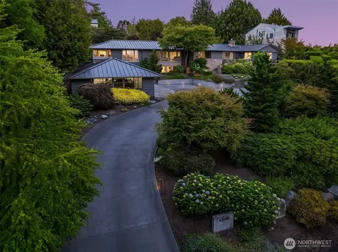 6340 NE Windermere Road Seattle WA 98105