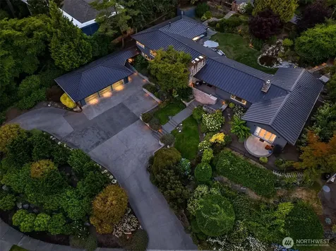 6340 NE Windermere Road Seattle WA 98105