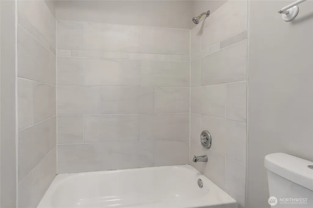 12116 SE 280th Street Kent WA 98030