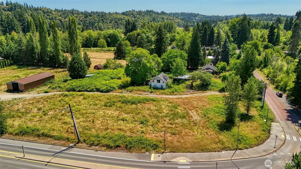 19711 NE Union Hill Rd & 7740 196th Avenue NE Redmond WA 98053