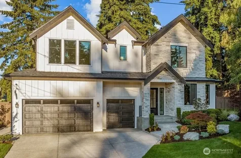 15516 NE 53rd Place Redmond WA 98052