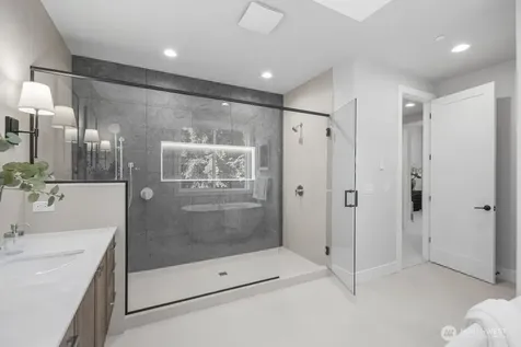 15516 NE 53rd Place Redmond WA 98052