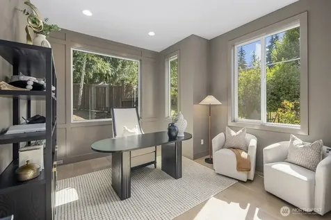 15516 NE 53rd Place Redmond WA 98052