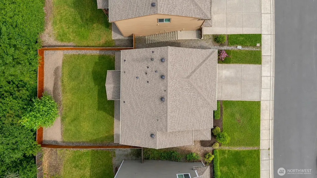 14206 67th Avenue E Puyallup WA 98373