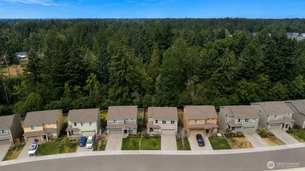 14206 67th Avenue E Puyallup WA 98373