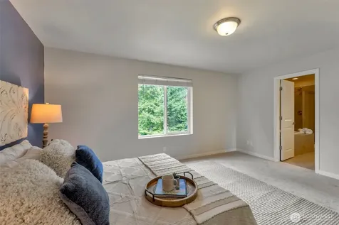 14206 67th Avenue E Puyallup WA 98373