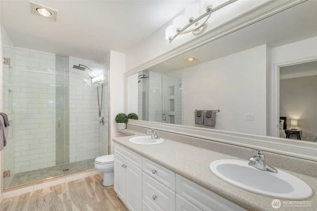15150 140th Way SE Renton WA 98058