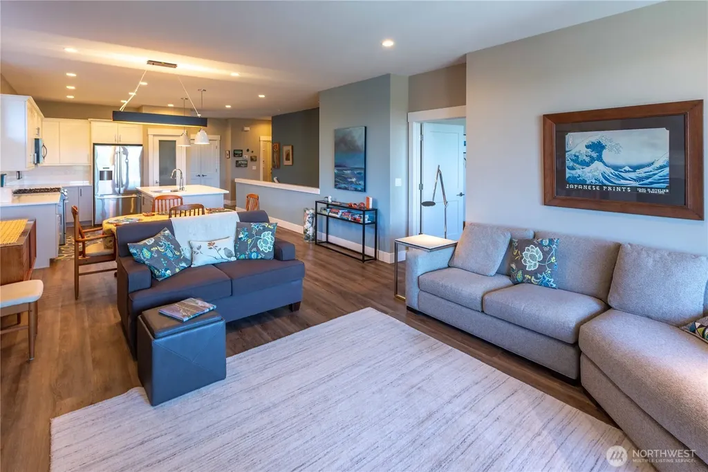4938 Portalis Way Anacortes WA 98221
